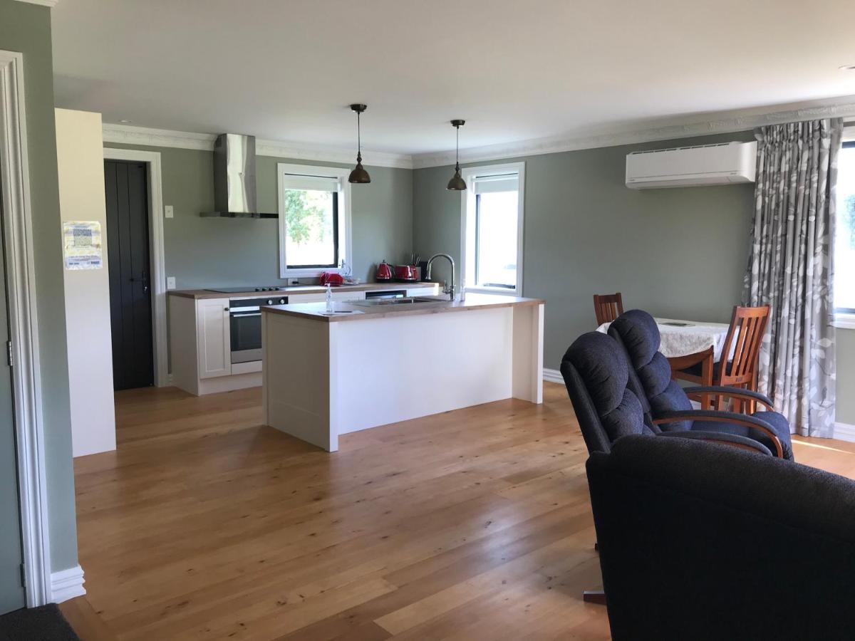 Kepler Oaks Chalet Те-Анау Екстер'єр фото